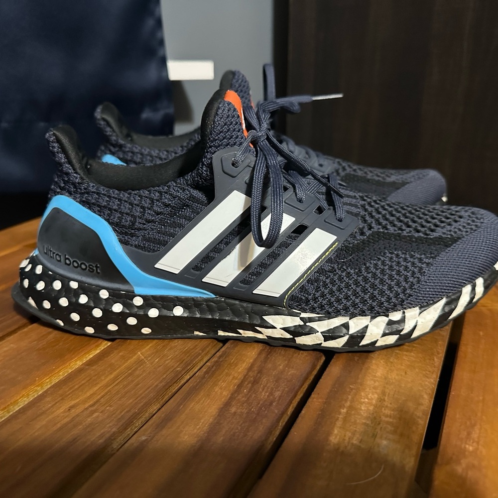 Adidas Ultraboost Men’s 8.5 - Used